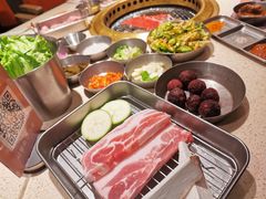 -蚂蚁洞·烤肉大营地(上海静安大悦城店)