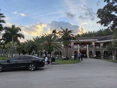 -湖泉水云间餐厅·弥勒地道菜(B座店)