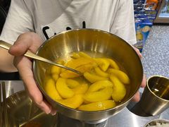 糖水黄桃-本炙炭烤·蒲烧活鳗料理店(金沙洲店)