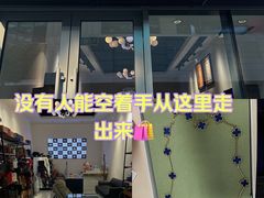 -小飞侠奢侈品回收 寄卖 养护(宝山宝龙广场店)