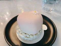 玫瑰枝心-及象咖啡(卓越世纪中心2楼大堂店)