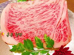 -铭牛烧肉·和牛海鲜自助(高新月牙湖店)