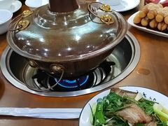 -岳记兴隆·青城腊排铜火锅(融创店)