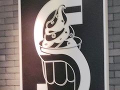 -麦当劳(东大桥店)