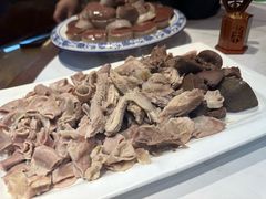 -大宝全猪馆(南京路店)