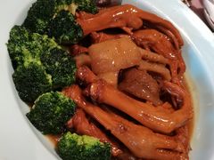 玉芥鲍汁扣鸭掌-誉八仙酒楼(静安大悦城店)