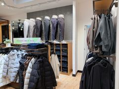 -lululemon(上海浦东IFC店)