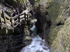 -龙水峡地缝景区