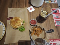 -必胜客(欢乐颂店)