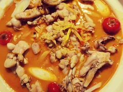 自制泡菜牛蛙锅-付掌柜在成都·热炒砂锅集(金禾店)