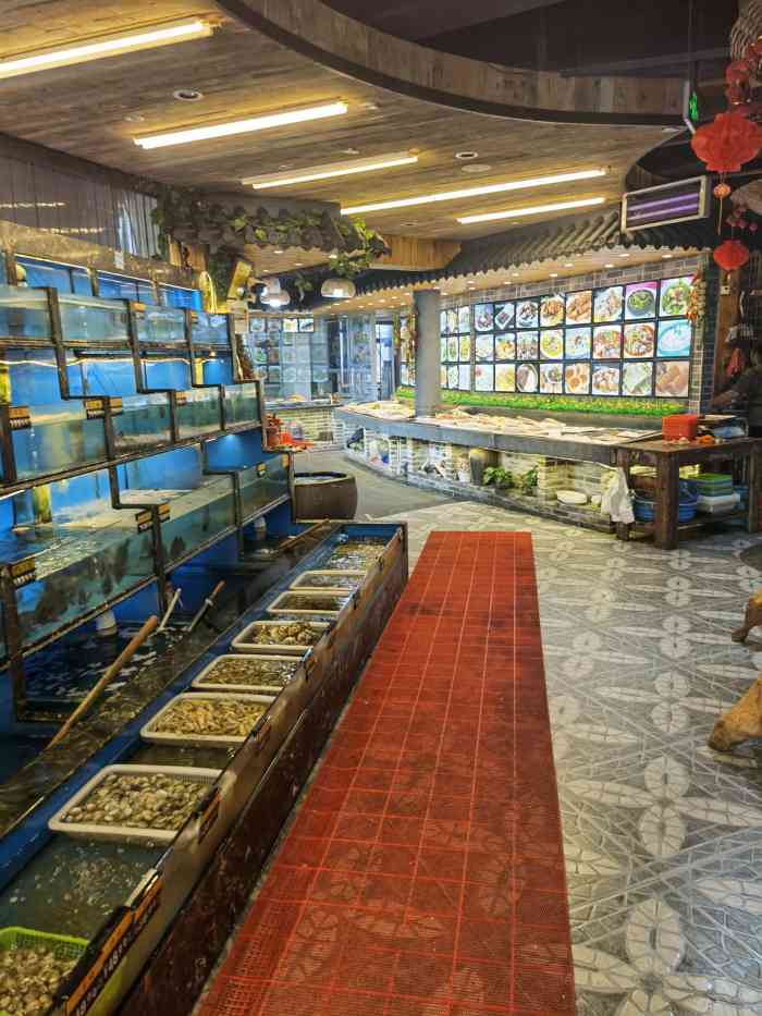 沈家鱼府(东港店)-"这家店真是爱了爱了,海鲜全部都是新鲜的现.