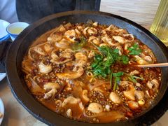 -九寨沟石锅鱼(沣峪口二十年店)