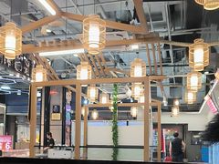 -杨老板·海鲜集市火锅·鲜切牛肉(中防万宝店)