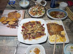 -郑享吃烧烤烩面(红专路店)