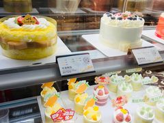 -皇冠幸福里动物奶油生日蛋糕(石桥店)