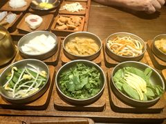 -银米·云南传统过桥米线(双廊黑金冠店)