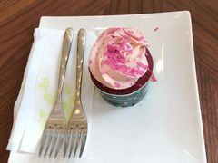 莓果杯子蛋糕-星巴克(大连瓦房店世纪广场店)