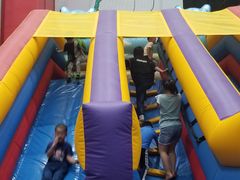 -蒙特利亲子乐园