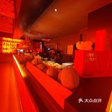 太古里的何师烧烤和加多宝竟然出联名了❗❗❗