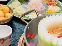 -得意咚瓜·顺德鱼生·冬瓜火锅(深圳首店)