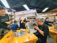 -明姨仔潮汕美食·碳炉猪脚·汕尾牛腩饭·起片鸡煲(起义路店)