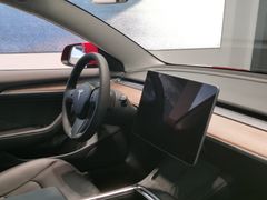 -TESLA 特斯拉(上海太古汇体验店)