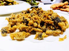 蛋黄焗蟹味菇-晚归月亮湾私家菜(临邑路店)