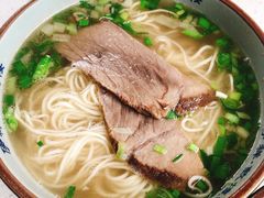 牛肉拉面加牛肉-伊祥·敦煌楼