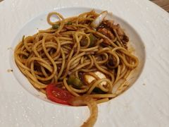 -必胜客(上海华谊新所店)