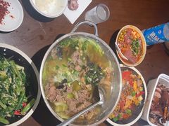 -谢老五跷脚牛肉·非遗传承店