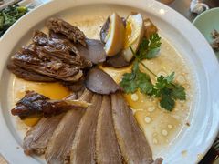 -潮界(LU·ONE凯德晶萃广场店)