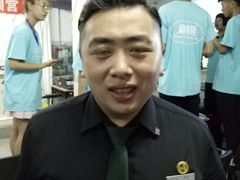 -维纳斯化妆摄影学校