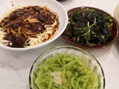 -李与白包子铺(桐梓林店)