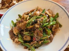 -老鼎万春卤菜(五代传承创始老店)