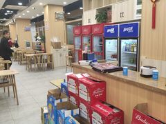 -江城燕子大排档(江汉路步行街店)