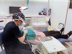 -维乐口腔(美维云门诊陆家嘴店)