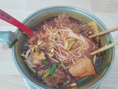 -铁锅哥米线