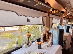 靠窗位-火车头法国西餐厅