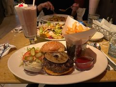 经典汉堡-The Cheesecake Factory 芝乐坊餐厅(王府中環店)
