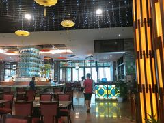 -三英温泉度假酒店-自助餐厅