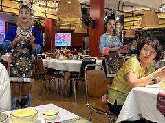 -刘姐啤酒鱼民族演艺餐厅(西街总店)
