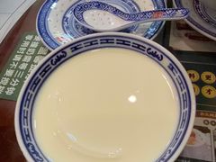 -广信牛奶甜品世家(台东店)
