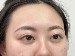 -一个差评成就的纹眉店