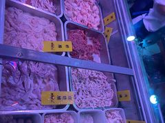 -周良天山牛杂城(天山路总店)