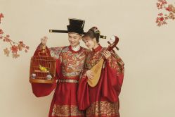 -雪中彩影婚纱摄影·微光艺术中心