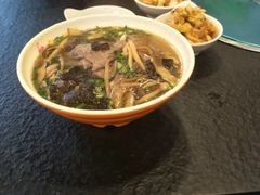 -黔阿牛菌汤牛肉粉全牛火锅(喷水池店)
