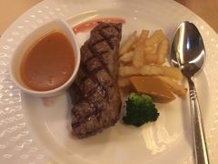 极佳牛小扒-麦茜哥牛扒城(中银店)