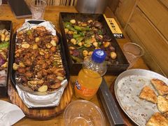 -老东镇啤酒屋海鲜加工·蒸汽海鲜·海鲜烧烤(台东店)