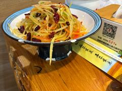 -快乐老家三鲜饺子东北菜(南六中路店)