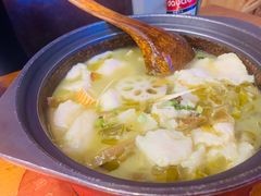 -周鱼小馆石锅酸菜鱼(活力汇店)